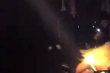 Блондинка танцует горячий стриптиз