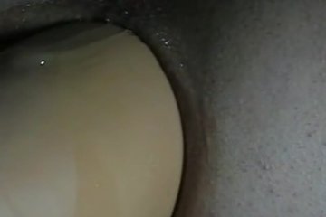 Дамочка с вместительной и большой попкой