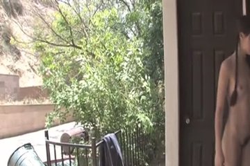 Саша Грей подлечила мужика глубоким горлом