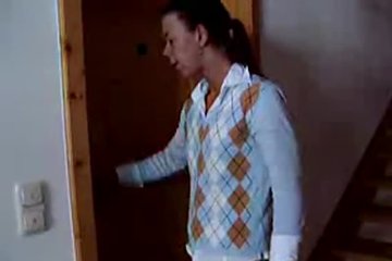 Пока парень спит девушка воспользовалась его членом