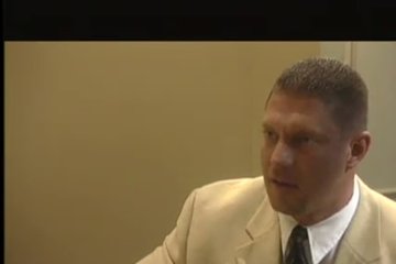 Блондинка пришла на встречу спустя пол года