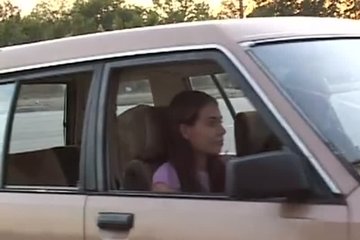 19-ти летняя латинка сняла мужа на стоянке