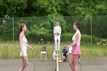 Веселая игра в большой теннис