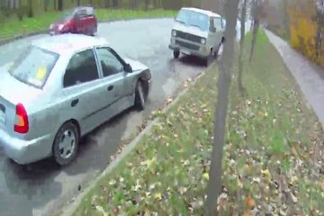 Заведу к себе домой и сниму стресс с незнакомкой в компании