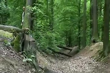 БДСМ секс в лесу с беленькой Клаудией