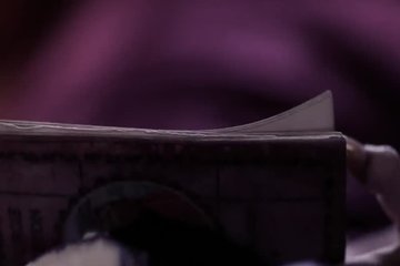 Так и хочется потереться хуём о всю эту брюнеточку