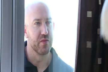 У лысых трахалей члены всегда не маленькие