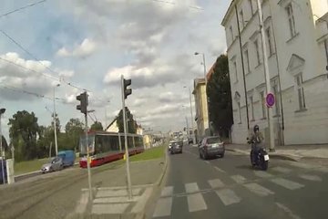 Отправился в поездку со шлюхой