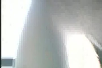 Сексуальная сучка оголяется
