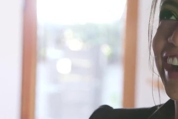 Заслужил секс красивым подарком