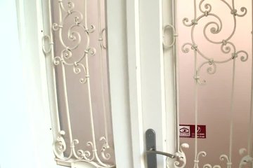 Сучка изголодалась без хорошего ёбаря