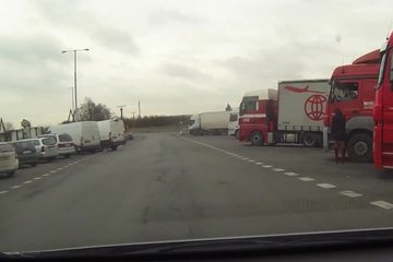 Воспользовался блудной девицей дальнобойщиков