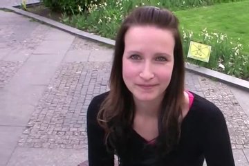 25-ти летняя чешка дала в сортире без проблем