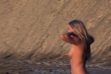 Эротический забег шалуньи