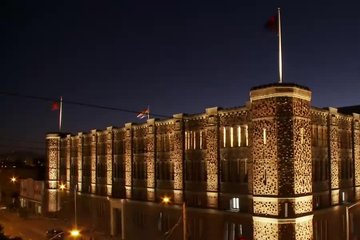 Хардкор фетишистский секс с пленницей