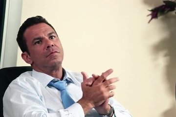 Секретарша трахается со своим шефом