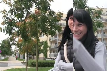 Пикапер раскрутил девушку на секс в каком-то закутке дома