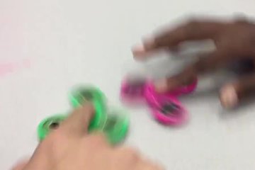Спиннеры факают друг друга