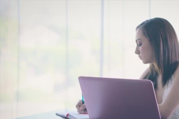 Стройная телочка отдалась негру на первом свидании