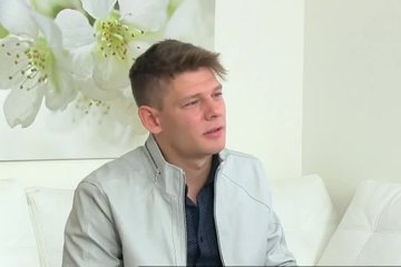 Парень приходит на кастинг и трахает очаровательную незнакомку