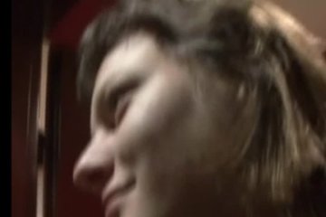 У этой блондинки выдался сегодня насыщенный денёк