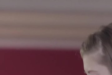 Красивые лесбиянки блондинки Dani Daniels и Jesse Jane нежно ласкают друг друга