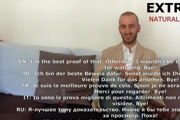 Сексуальная блондинка на каблуках Jessica Lynn занимается жарким сексом на столе