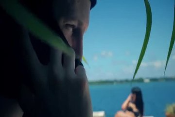 Грабитель ворвался в дом Джины Валентины (Gina Valentina) и грубо поимел ее в горло