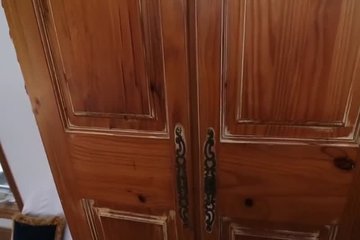 Лысый мачо нашел себе очередную миниатюрную телочку для горячего секса