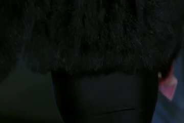Мускулистый негр ебёт грудастую пьяную блондинку толстым членом