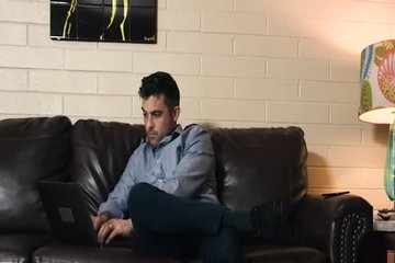 Разносторонний отчим нежно оттрахал гламурного пасынка