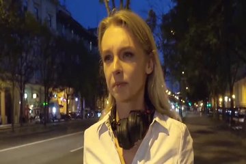 Худенькая девушка отсасывает жилистый пенис и получает вагинальный трах