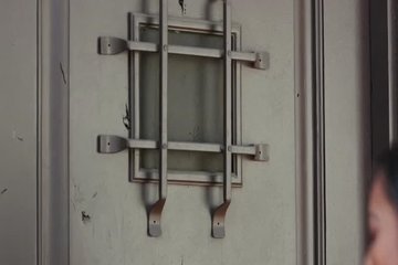 Лесбийские оральные ласки на кухне