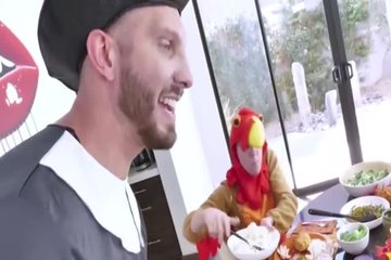 После костюмированного обеда парочки устроили горячую групповую еблю