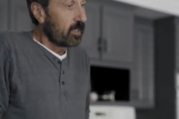 Отец не только отшлепал дочурку, но и выебал её как шлюшку