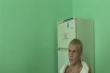 Купила новенький костюм для ебли