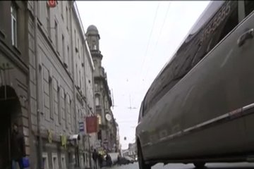 Отдалась в дорогой машине