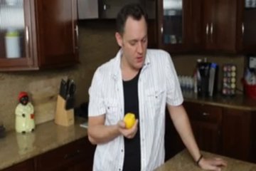 Секс на кухне