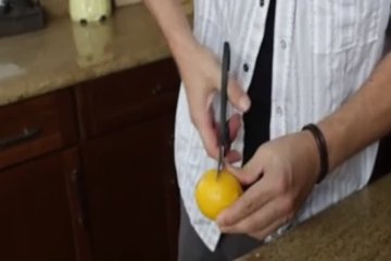 Секс на кухне