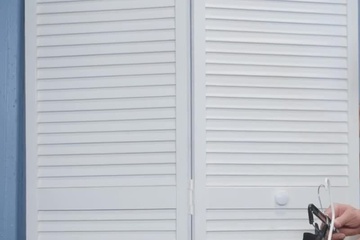 Продавец-консультант развлекся с телкой в примерочной