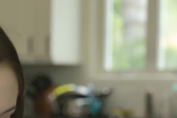 Брат подруги грубо трахнул худышку Riley Reid на туалете