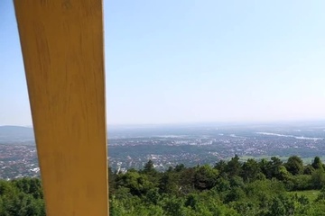 Мужик после прогулки наслаждается сексом с блондинкой
