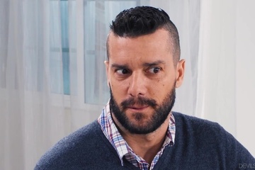 Уболтать бородача-отчима достать хуй было не просто