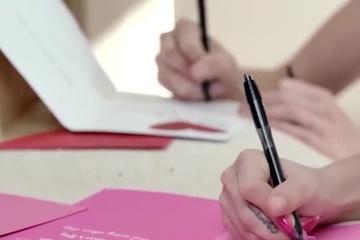 Отметили День святого Валентина лайтовым инцестом