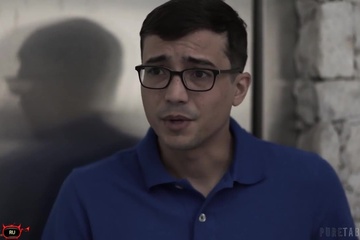 Лесбуха изменила девушке с каким-то очканавтом и очень довольна