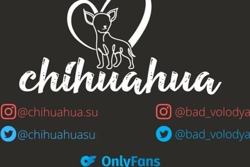 Девушка в очках надевает сексуальное бельё и дает в попку